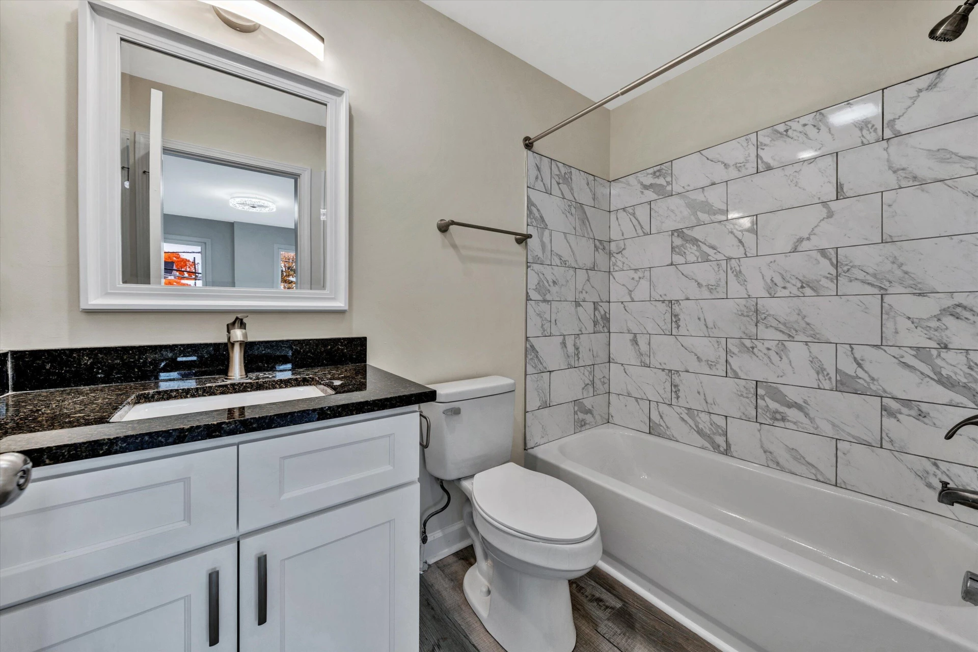 132 W Calhoun ST - Photo 30