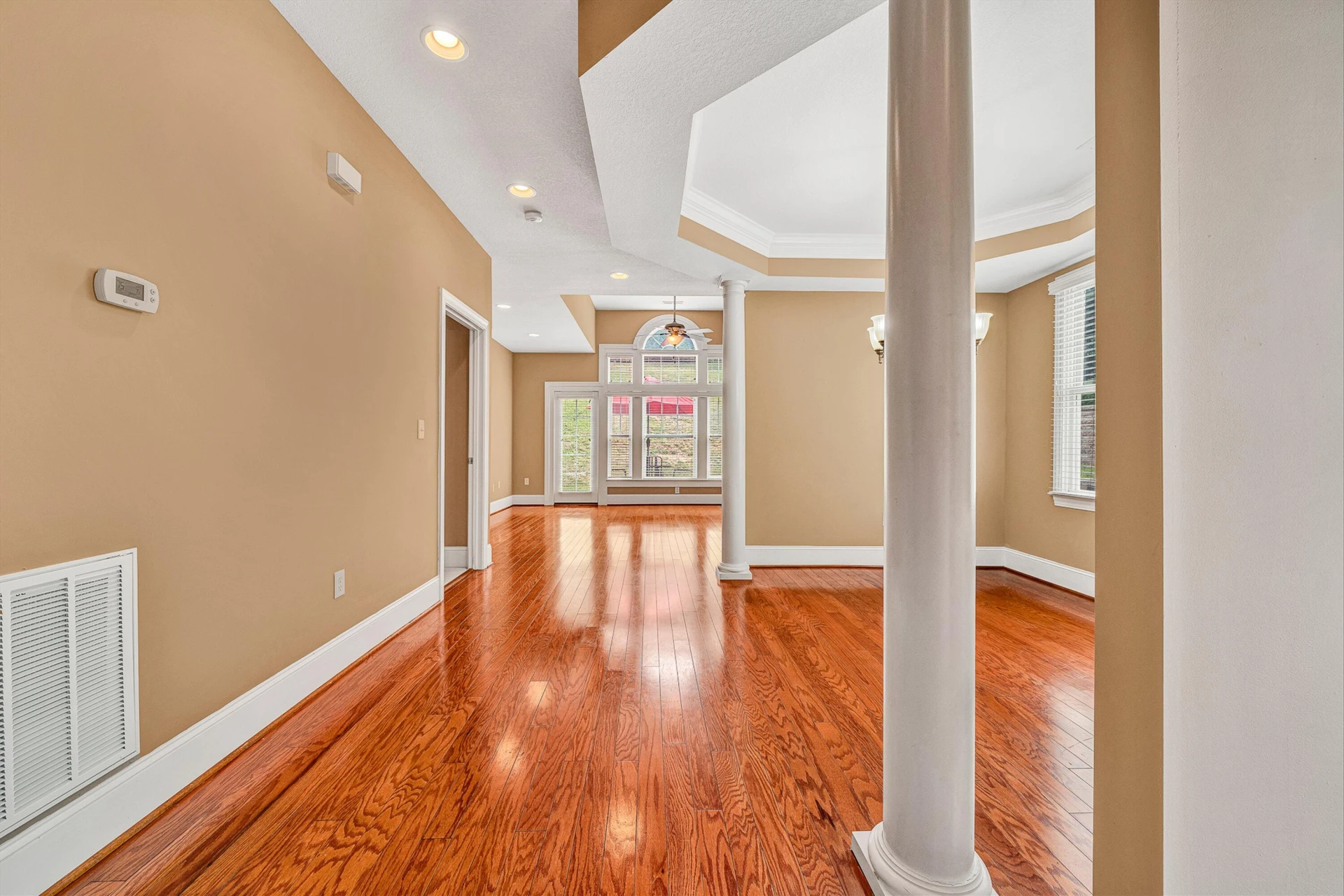 4941 Towne DR - Photo 8