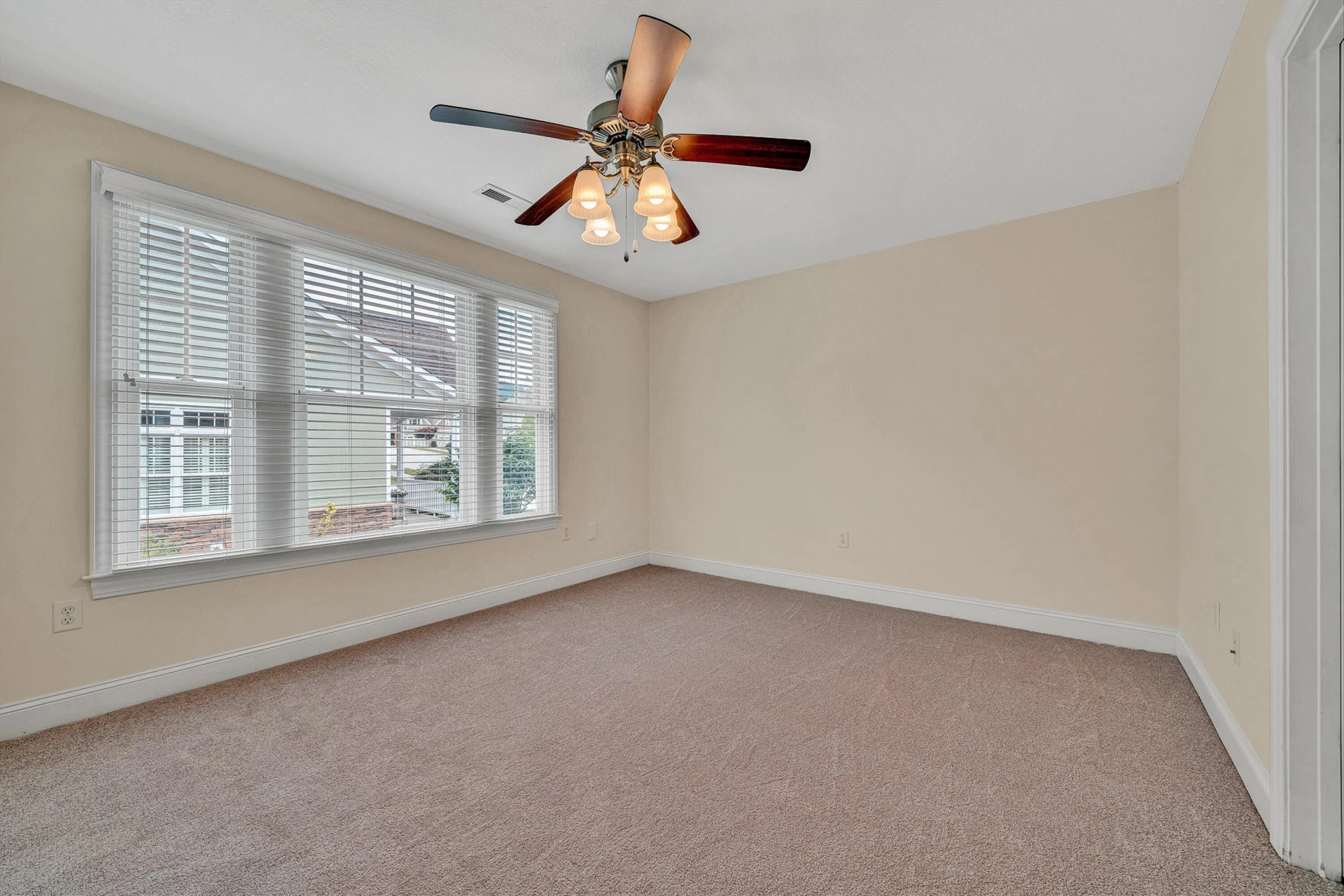 4941 Towne DR - Photo 33