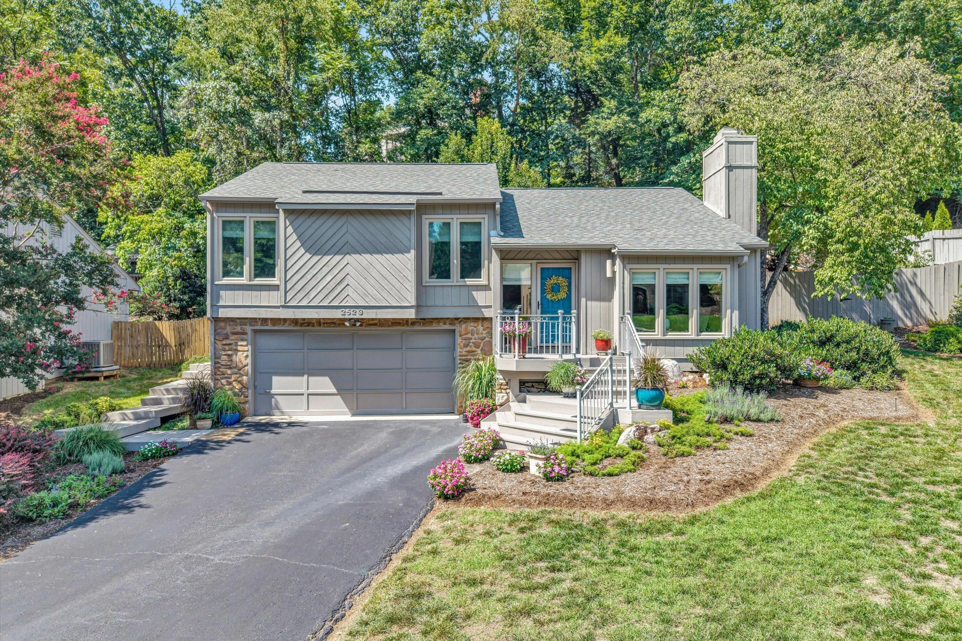 2523 Hollowdale DR