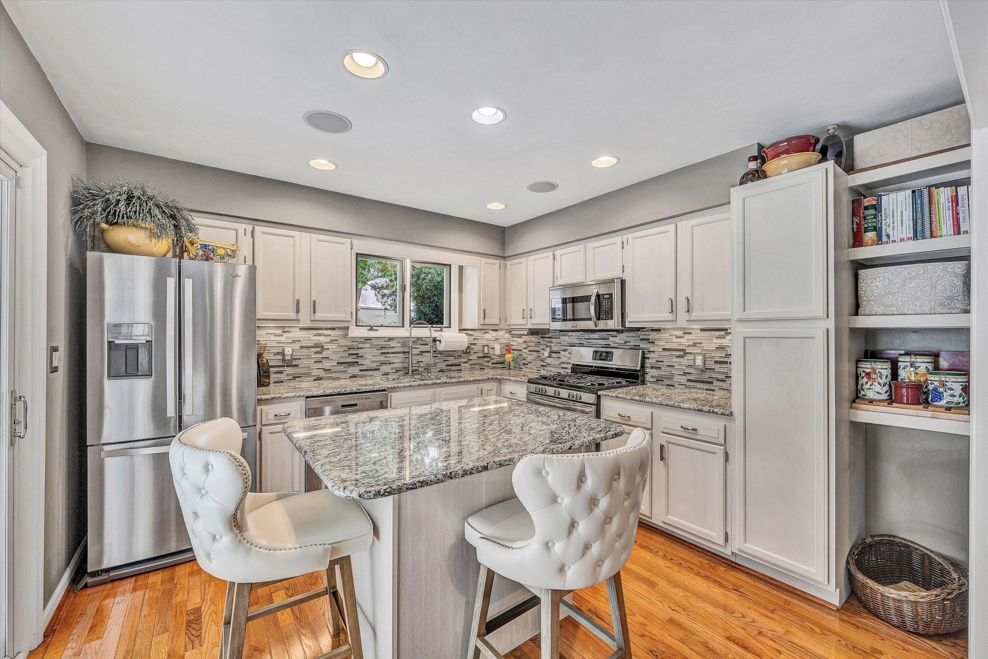 2523 Hollowdale DR - Photo 20