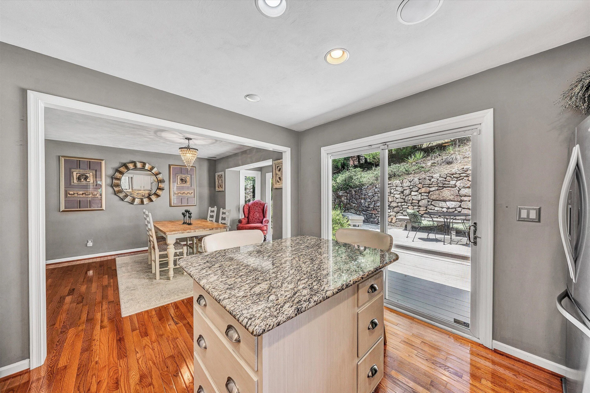 2523 Hollowdale DR - Photo 22