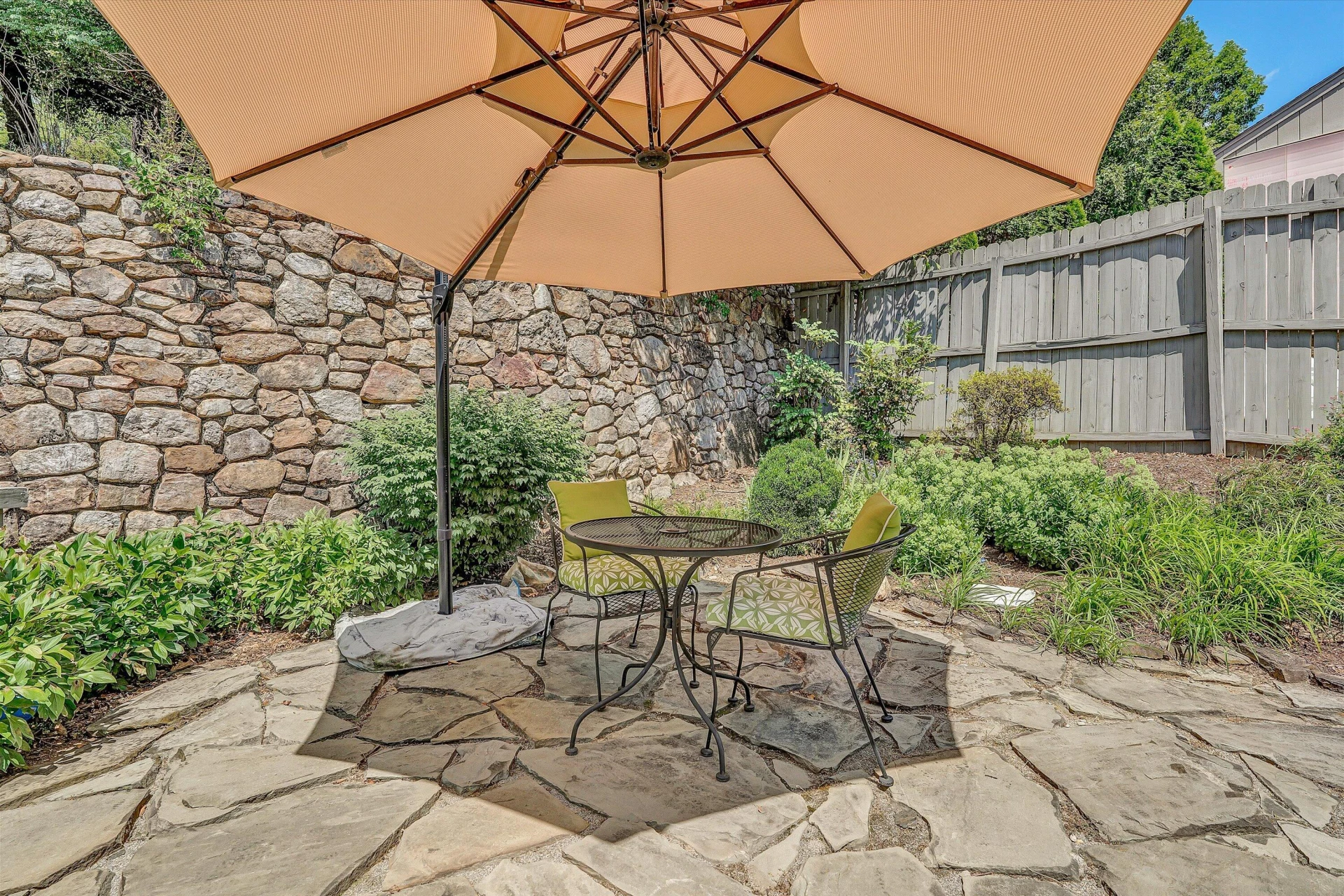 2523 Hollowdale DR - Photo 28