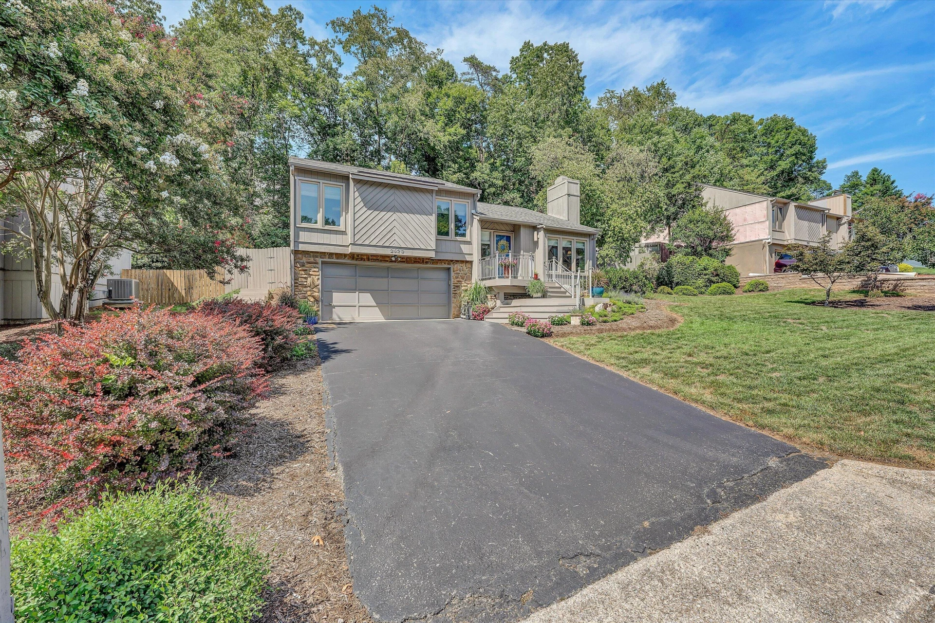 2523 Hollowdale DR - Photo 45