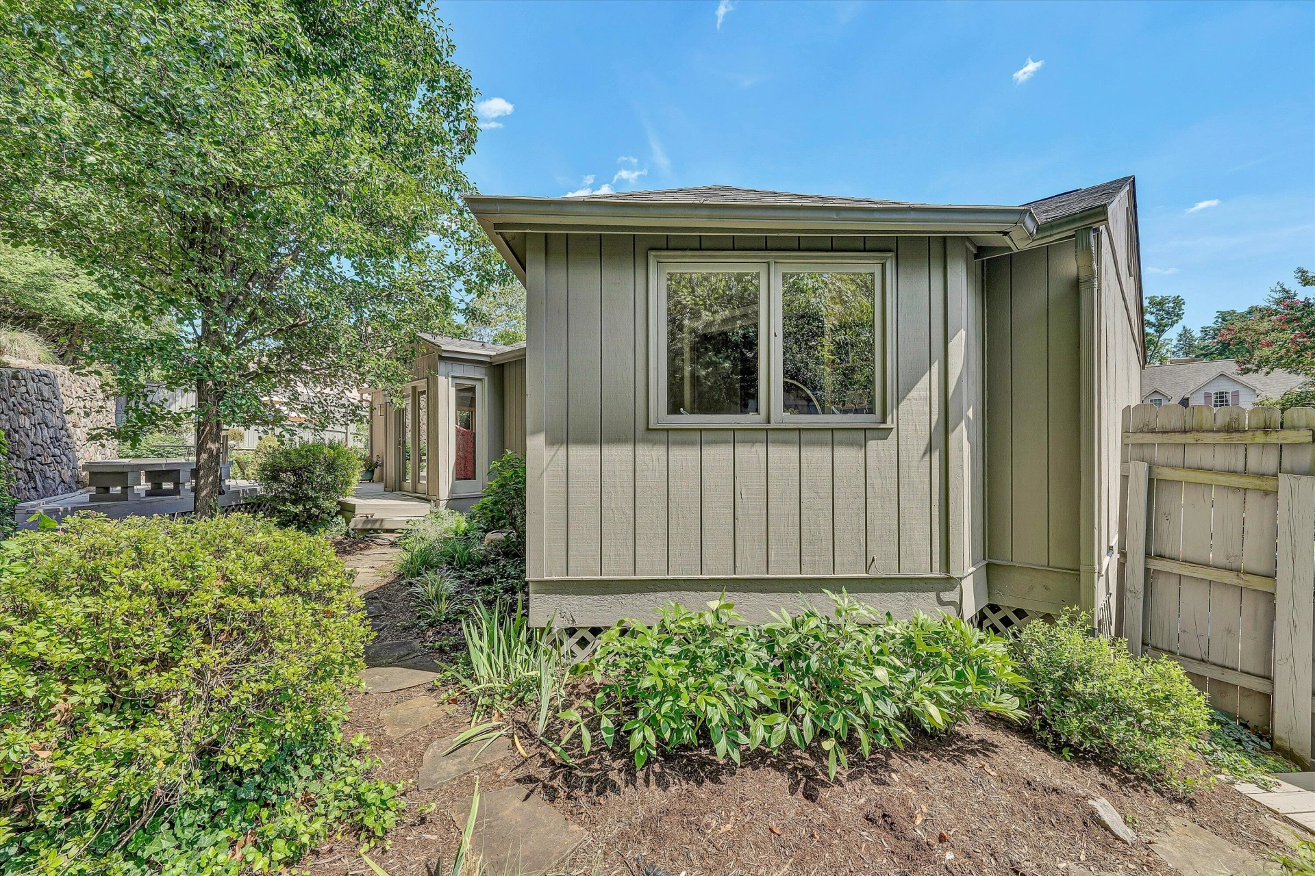 2523 Hollowdale DR - Photo 46