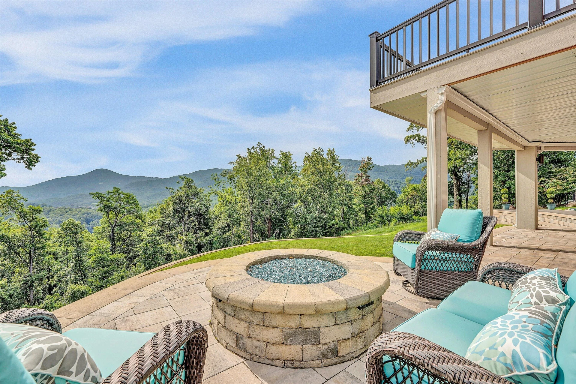 8123 Vista Forest DR - Photo 95