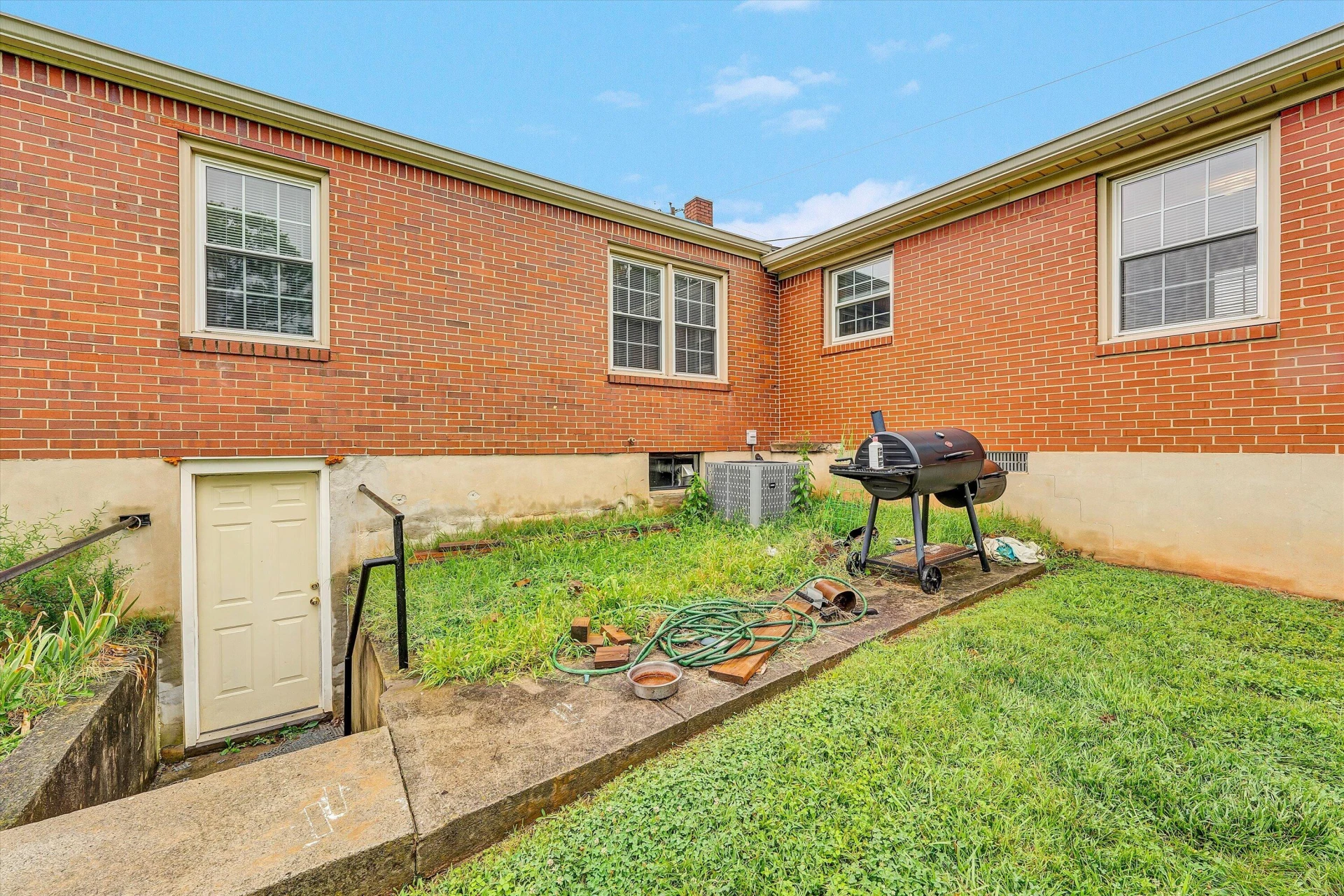 3604 Manassas DR - Photo 27