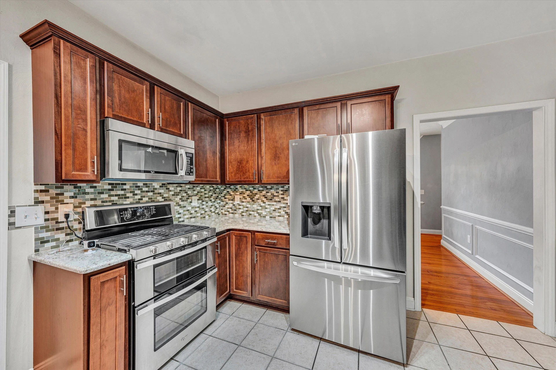 6088 Roselawn RD - Photo 13