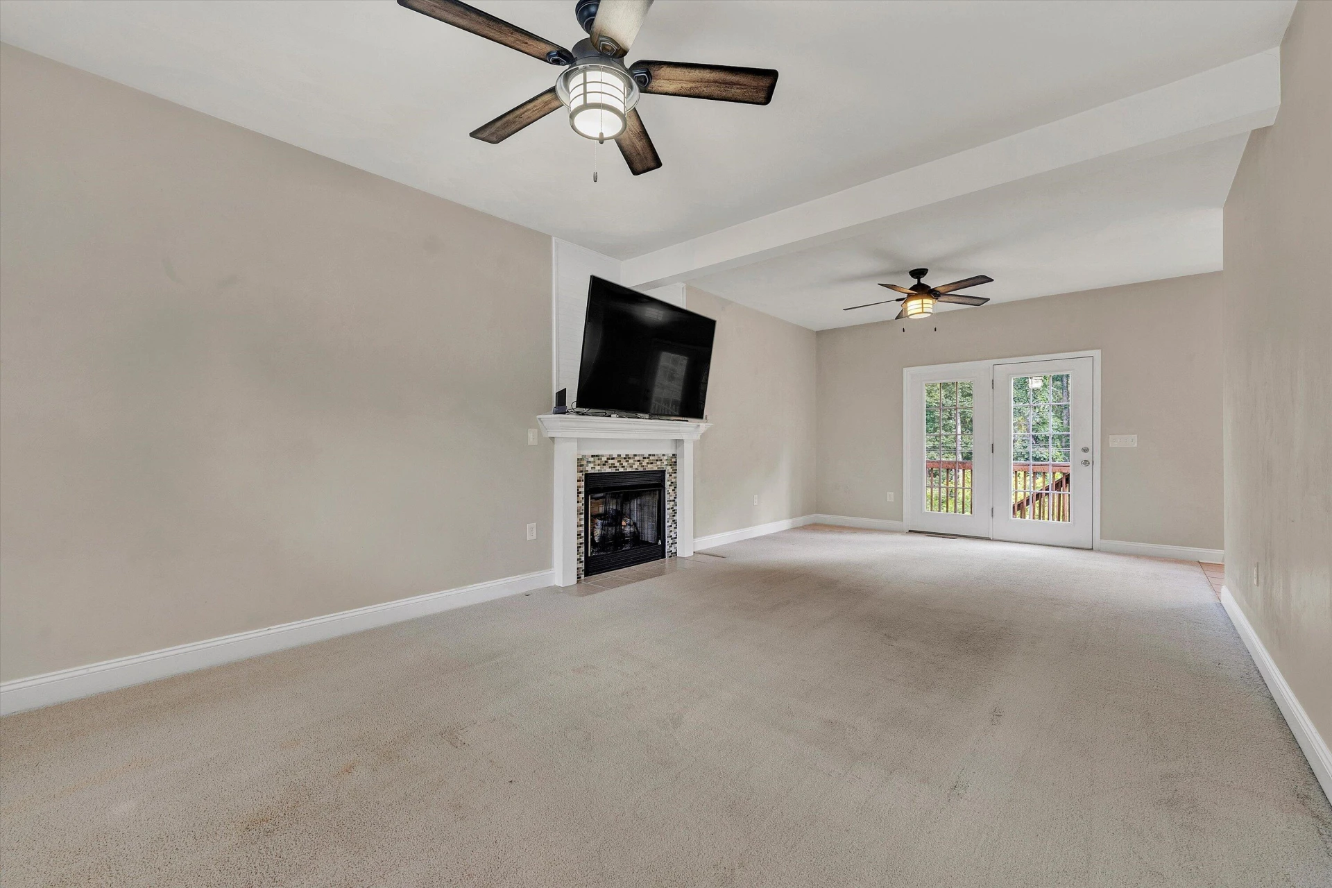 6088 Roselawn RD - Photo 23