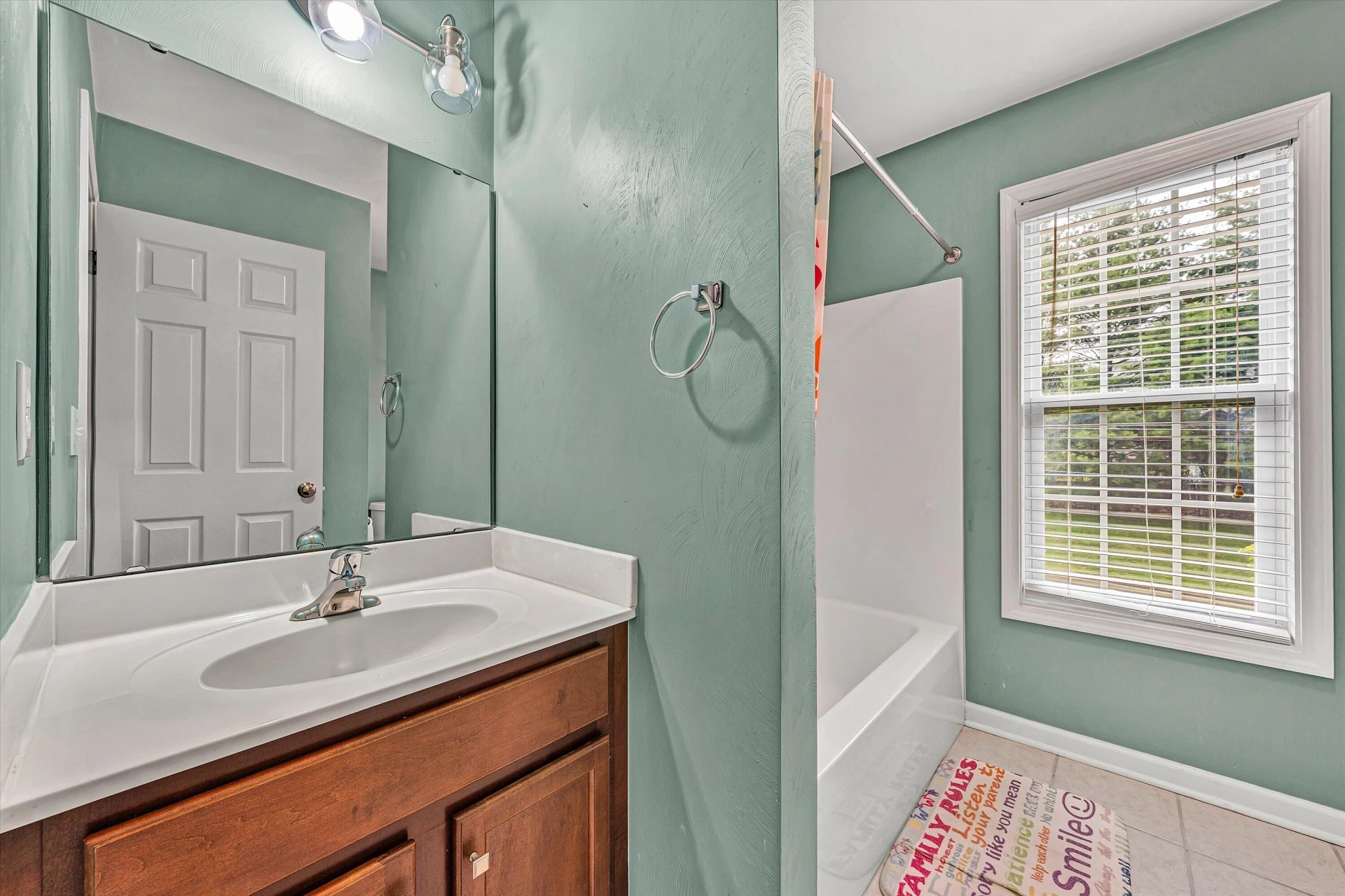 6088 Roselawn RD - Photo 29