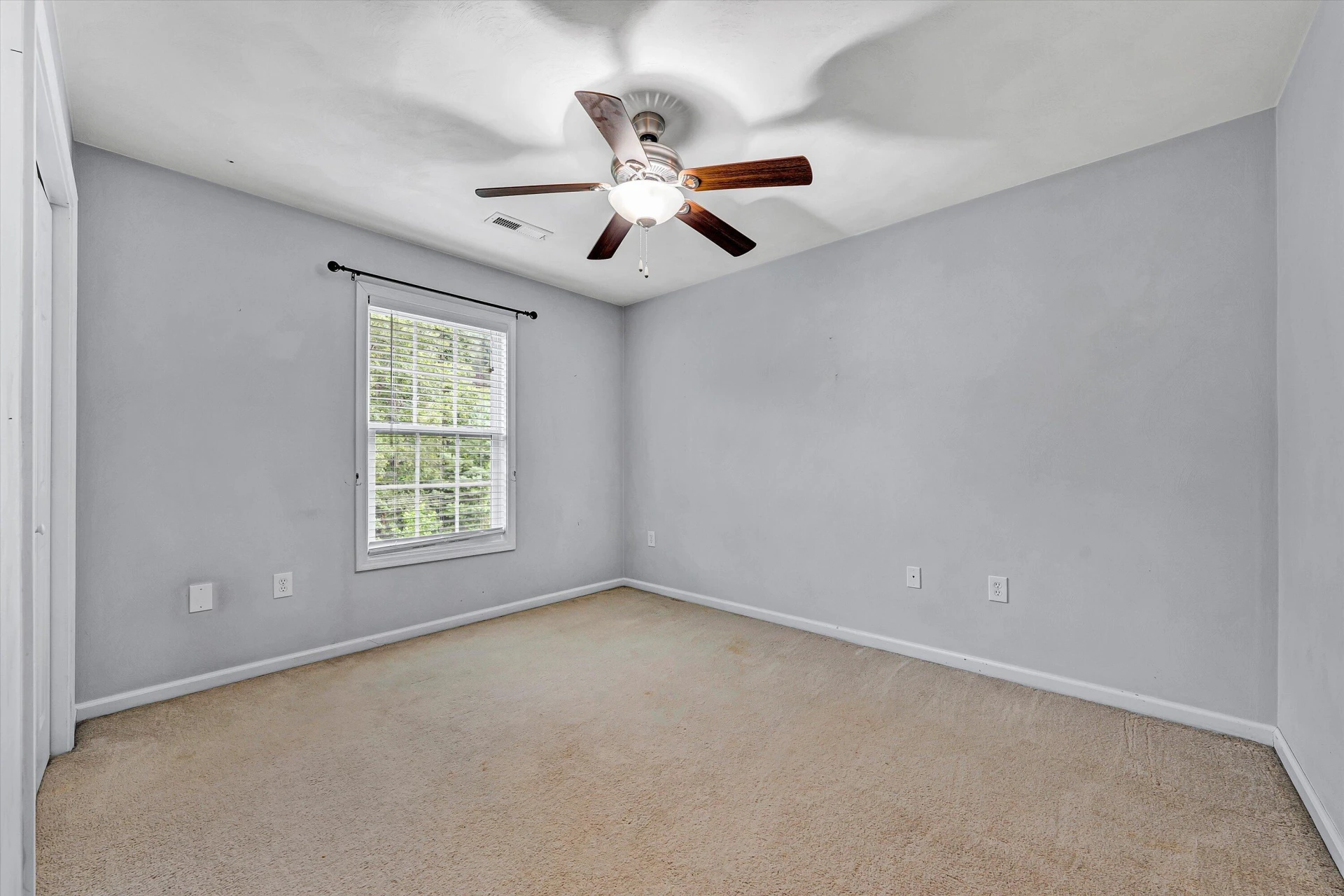 6088 Roselawn RD - Photo 30
