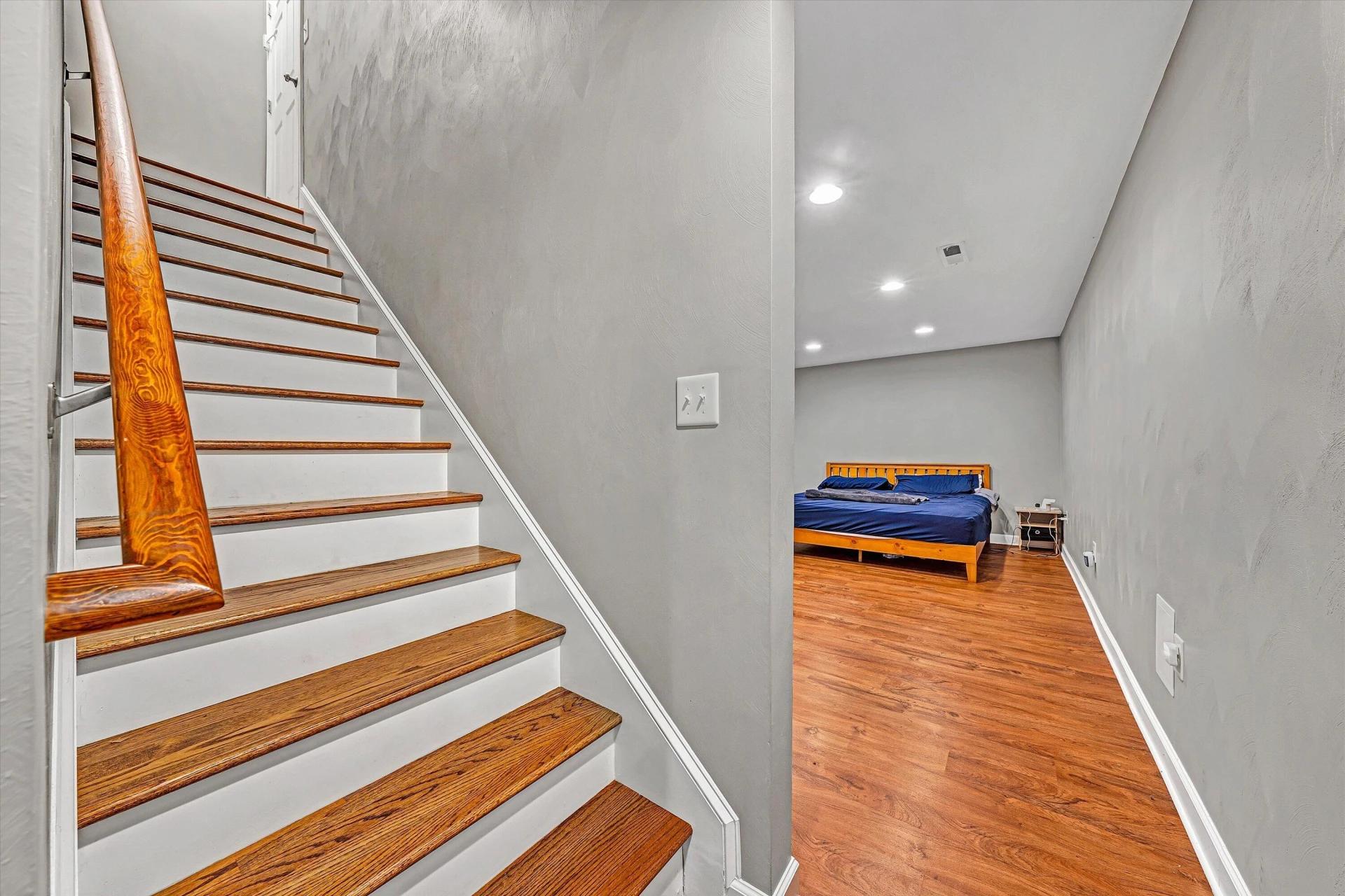 6088 Roselawn RD - Photo 34