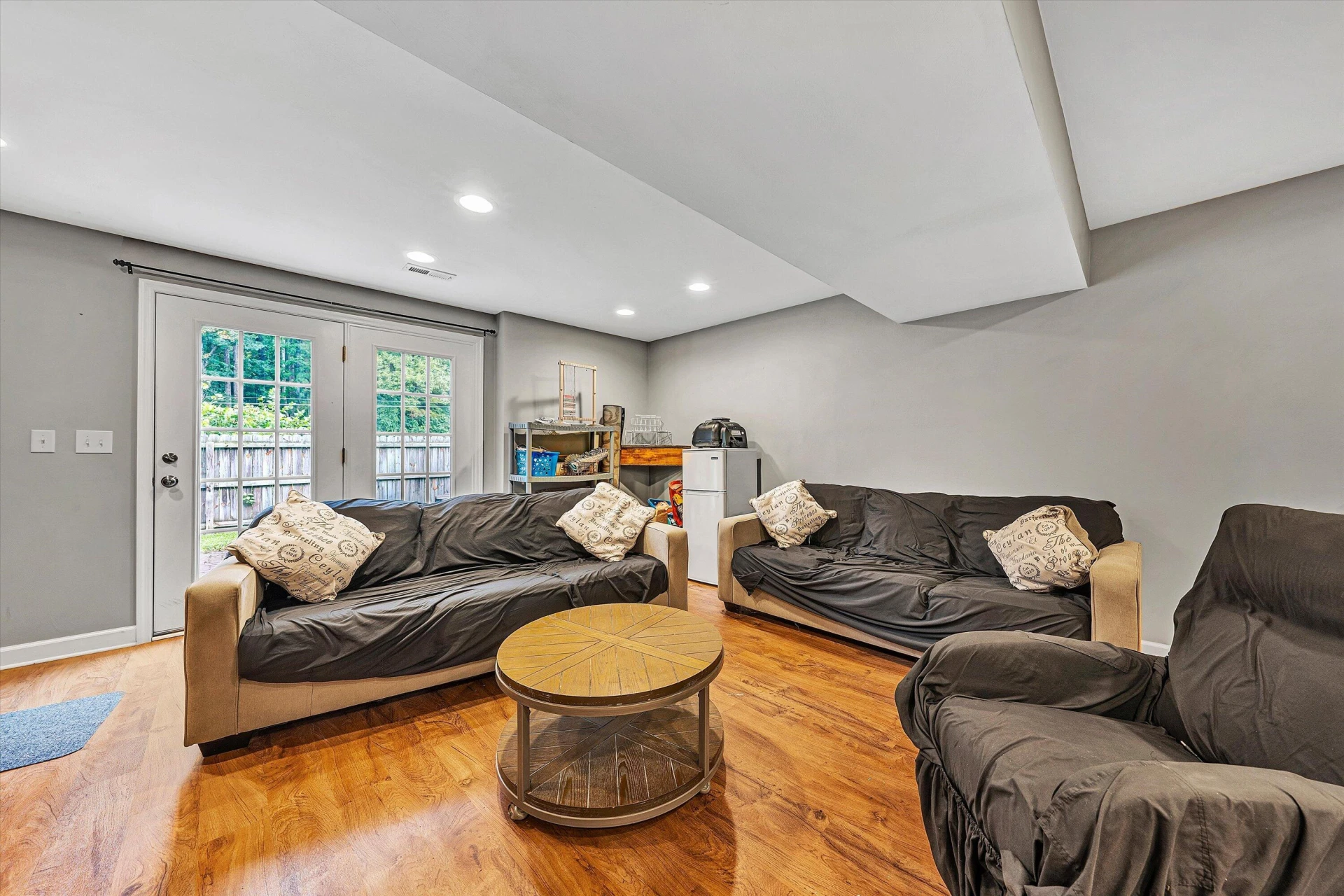 6088 Roselawn RD - Photo 36