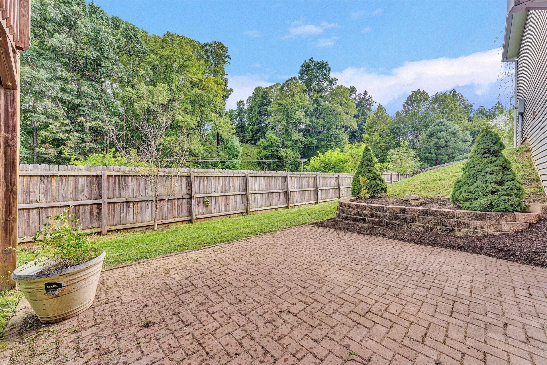 6088 Roselawn RD - Photo 45