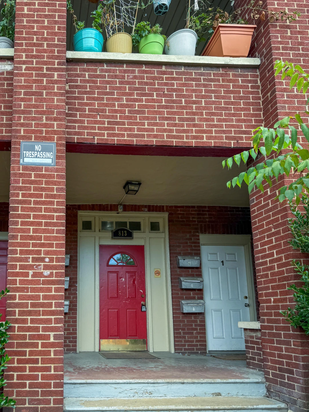 813 Ferdinand AVE SW - Photo 4