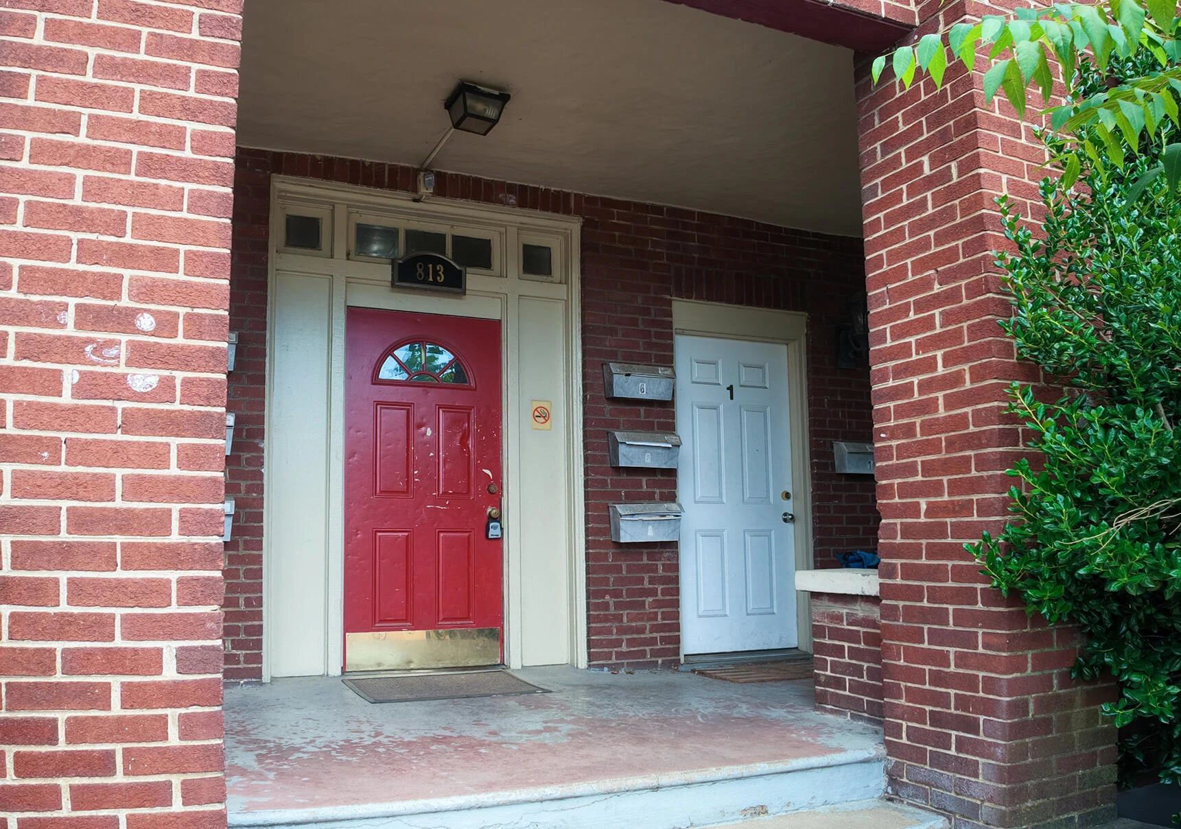 813 Ferdinand AVE SW - Photo 5