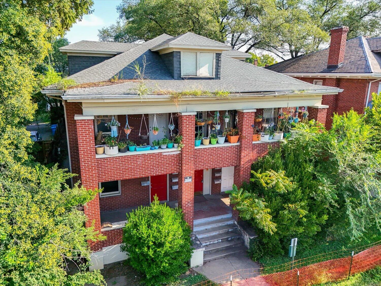 813 Ferdinand AVE SW