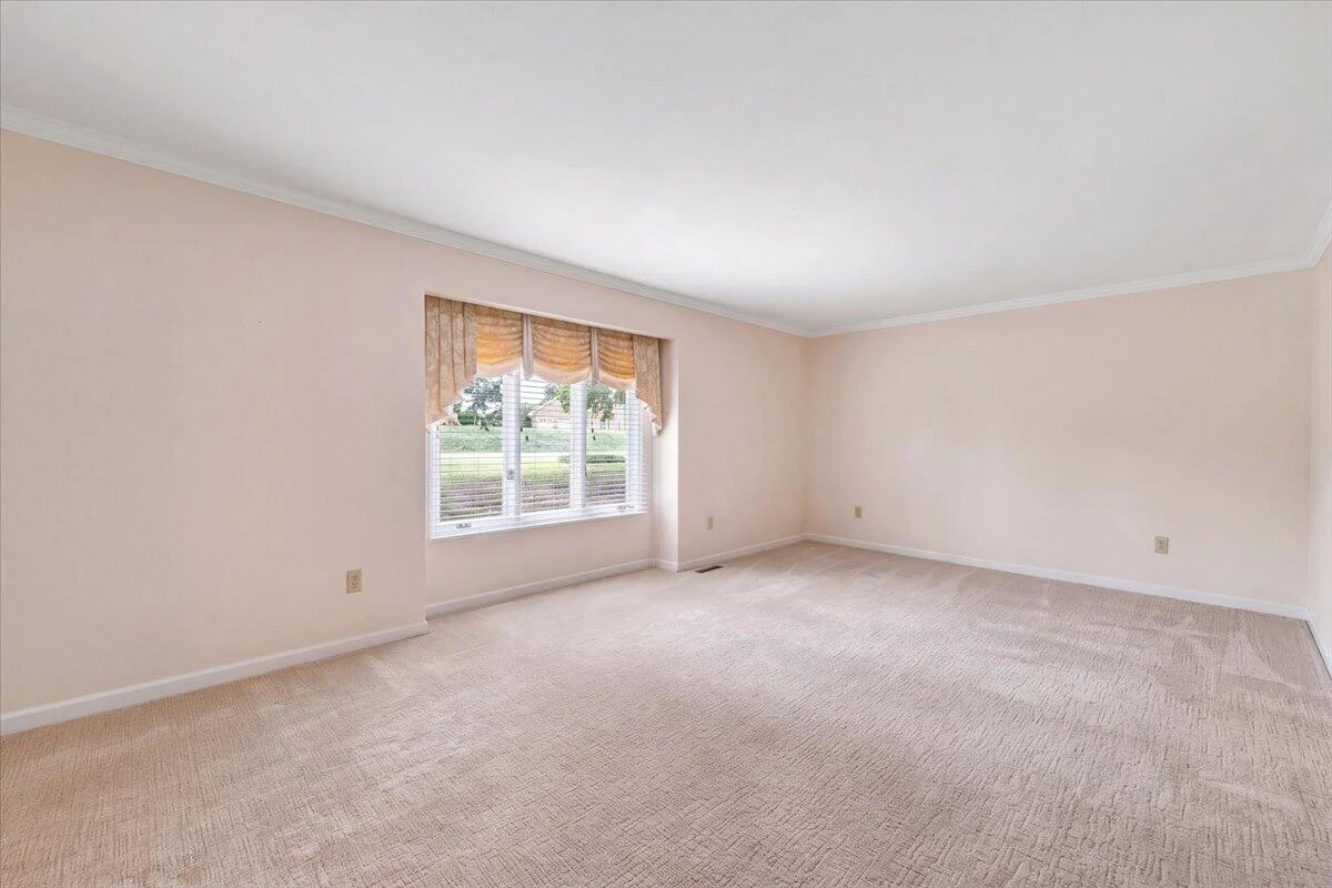 313 Carriage LN - Photo 10