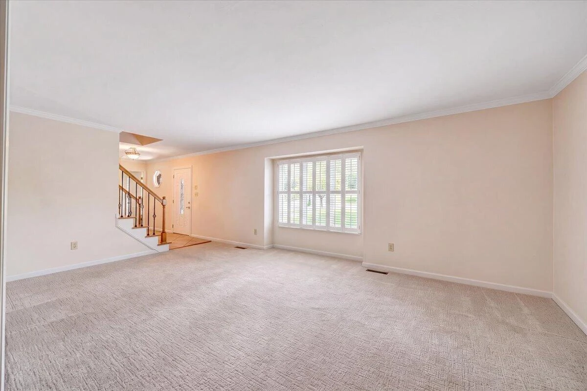313 Carriage LN - Photo 12