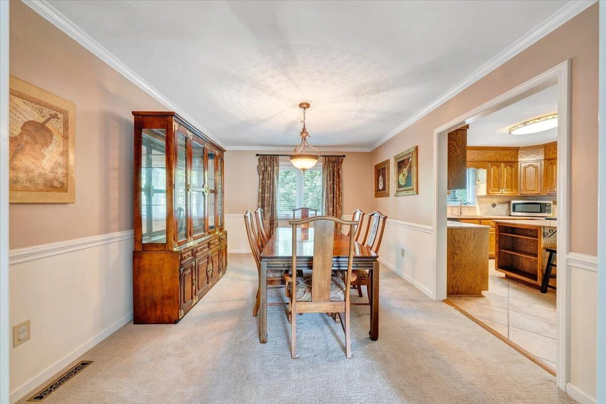 313 Carriage LN - Photo 13
