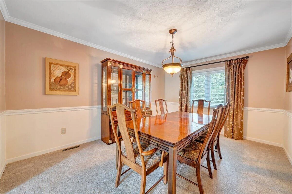 313 Carriage LN - Photo 14