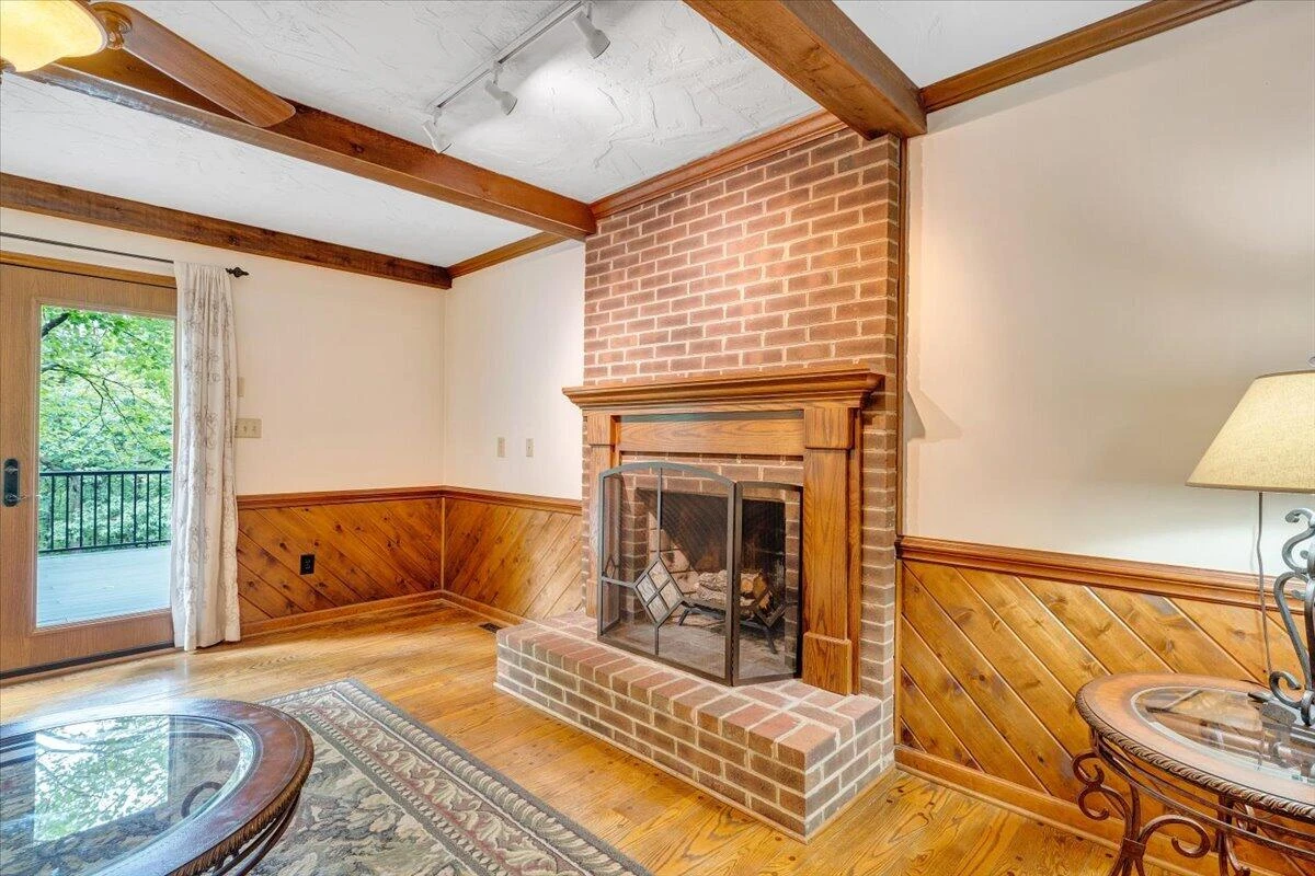 313 Carriage LN - Photo 27