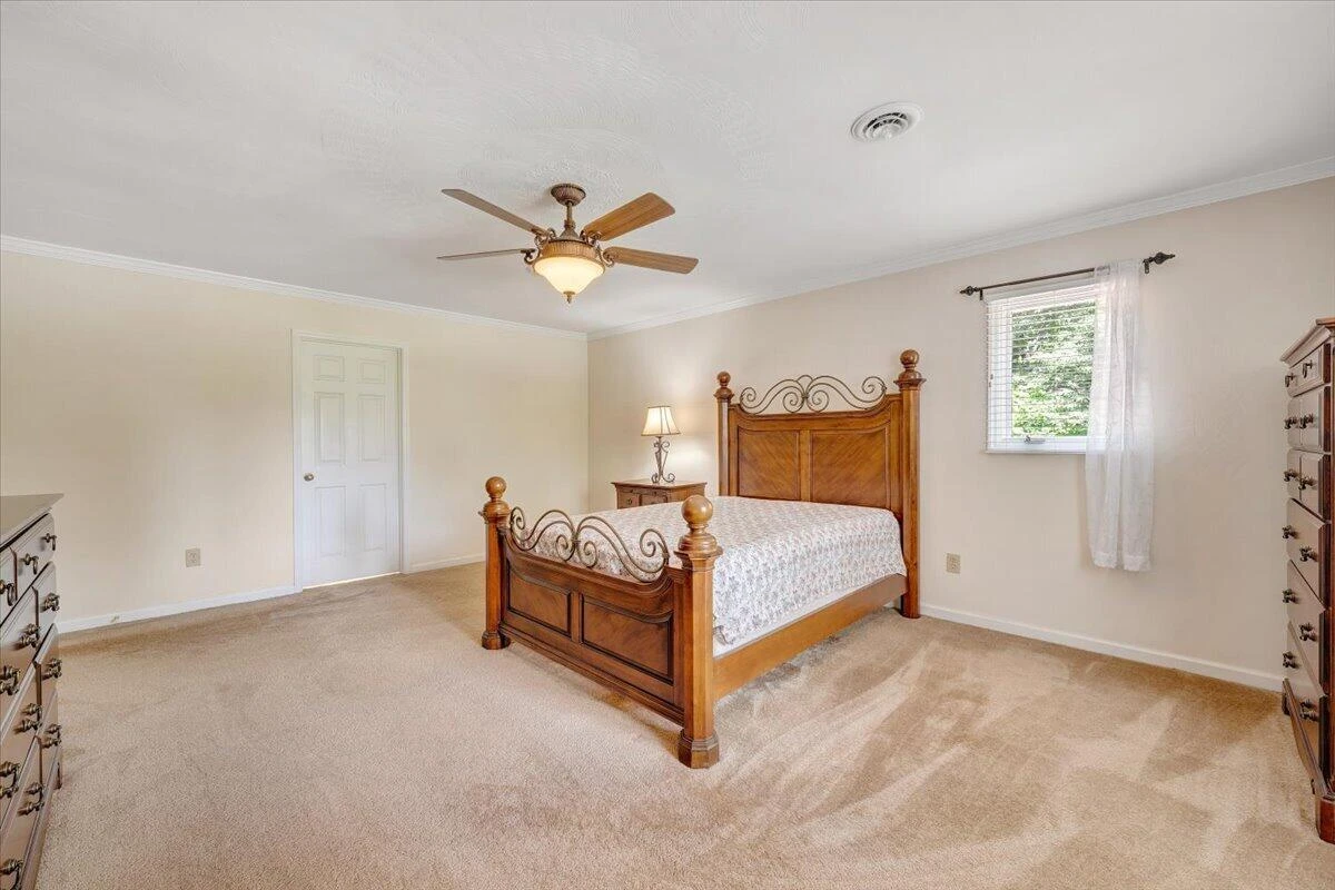 313 Carriage LN - Photo 35