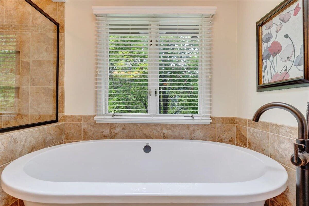 313 Carriage LN - Photo 40