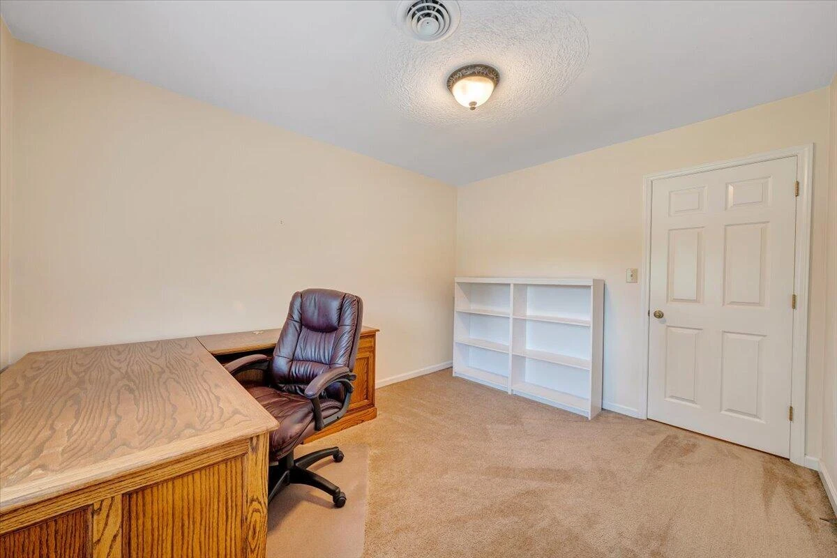 313 Carriage LN - Photo 45