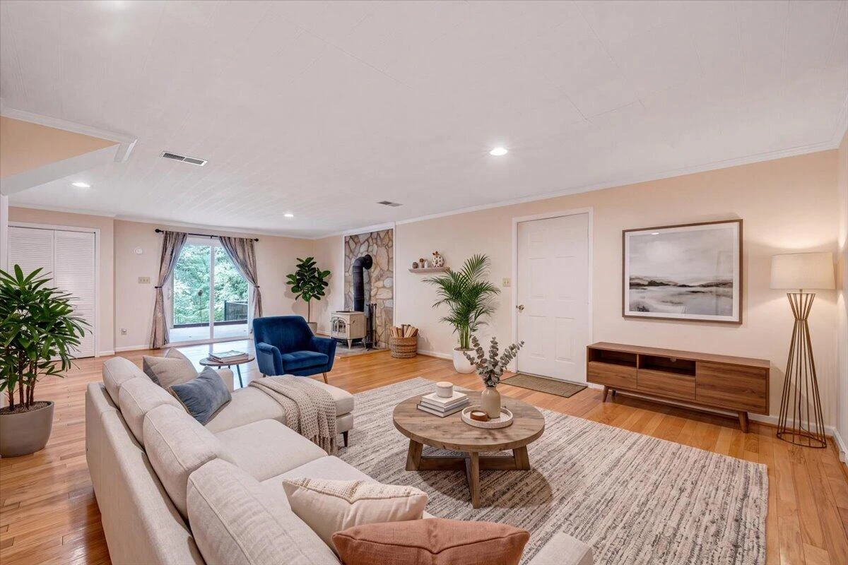 313 Carriage LN - Photo 50