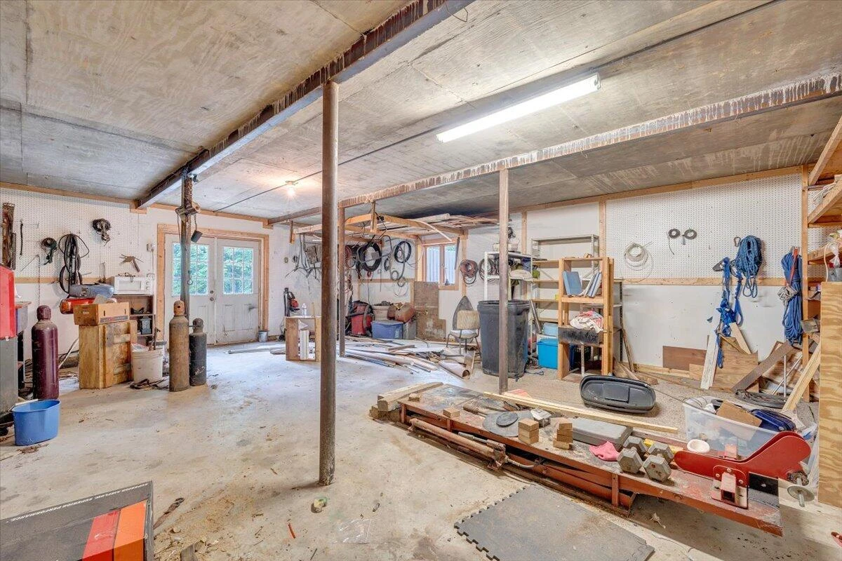 313 Carriage LN - Photo 59