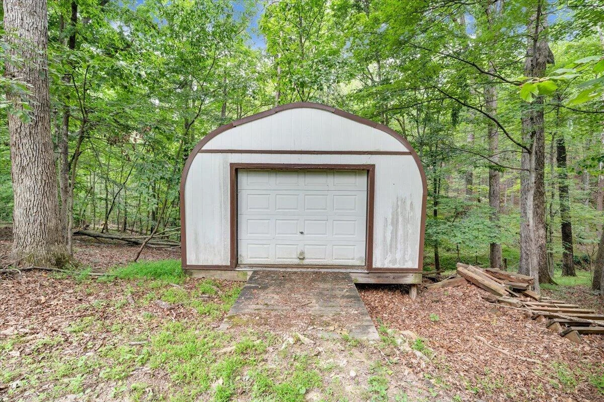 313 Carriage LN - Photo 74