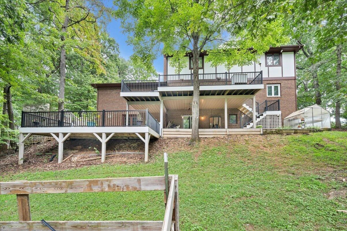 313 Carriage LN - Photo 75