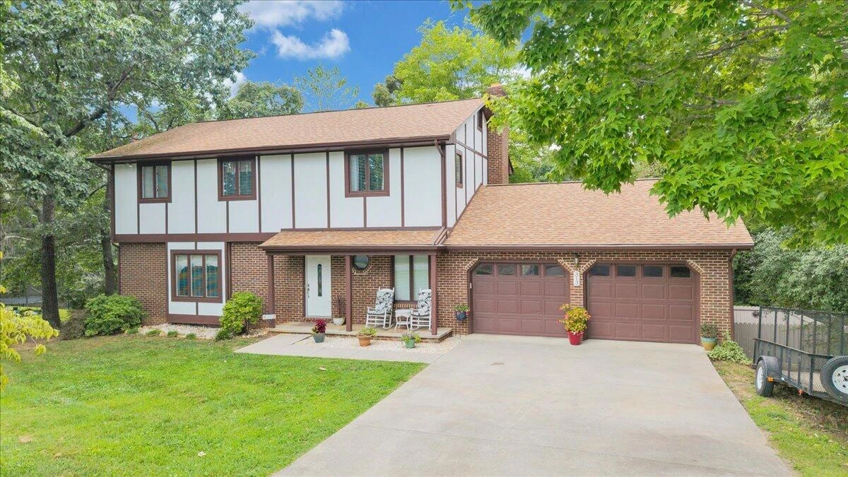 313 Carriage LN - Photo 79