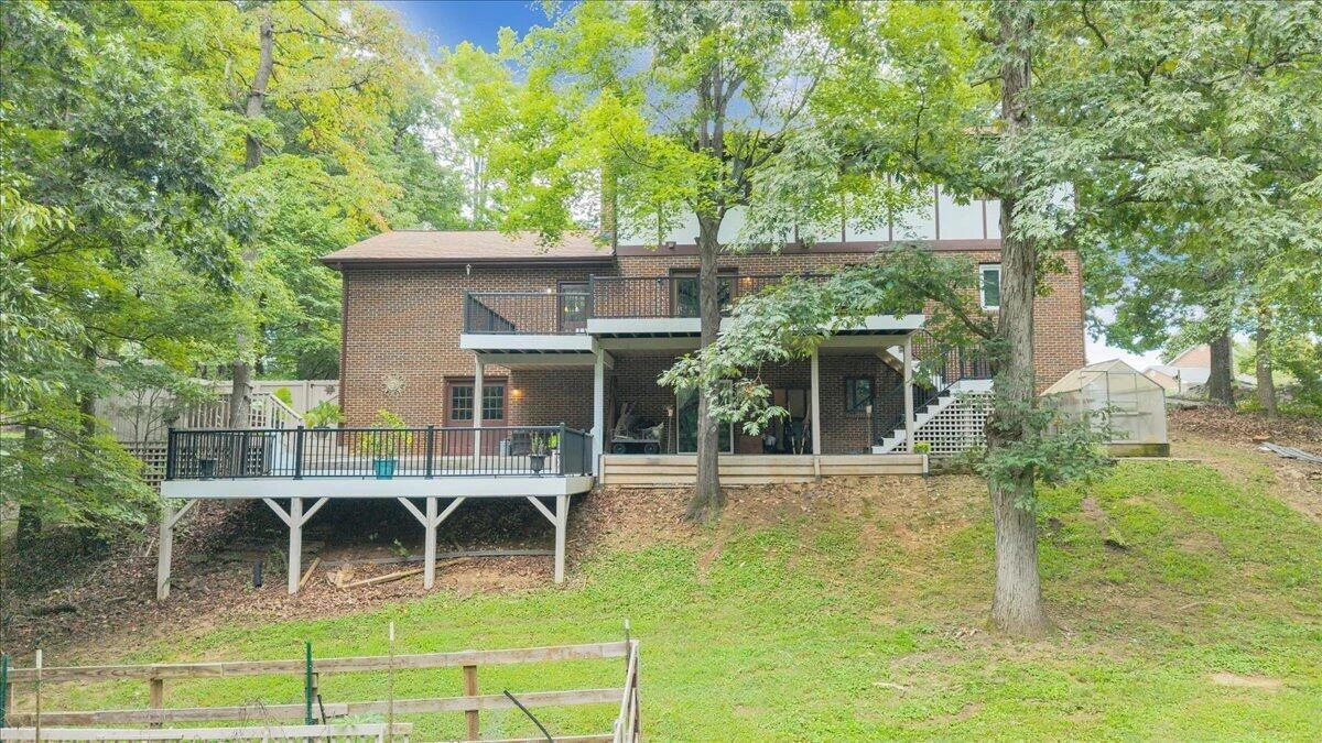 313 Carriage LN - Photo 80