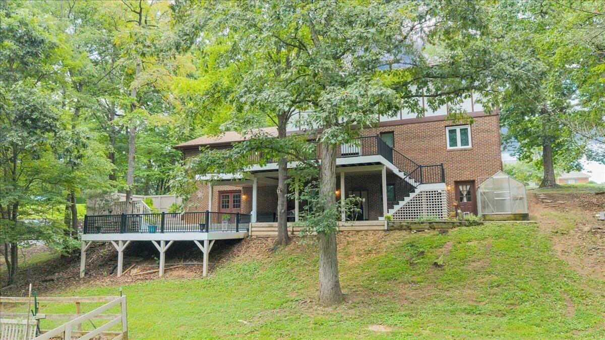 313 Carriage LN - Photo 81