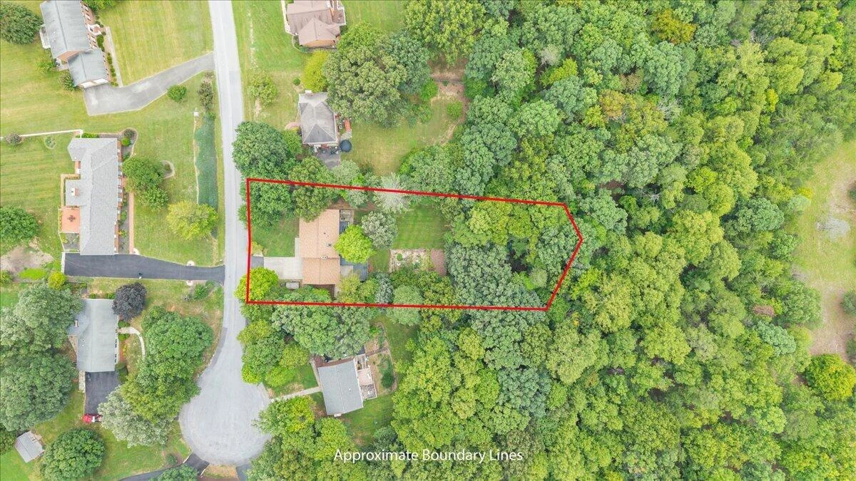 313 Carriage LN - Photo 90
