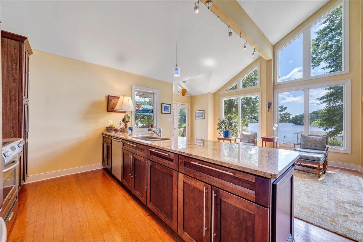 139 Clement DR - Photo 11