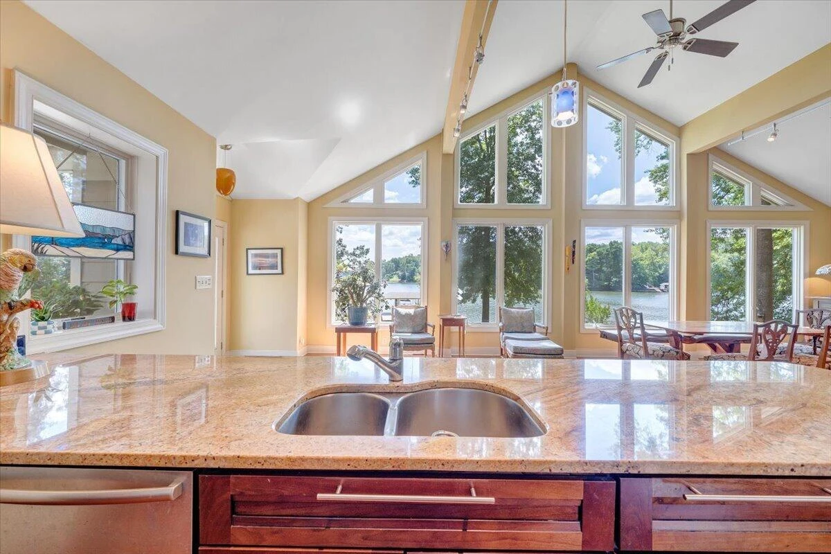 139 Clement DR - Photo 12