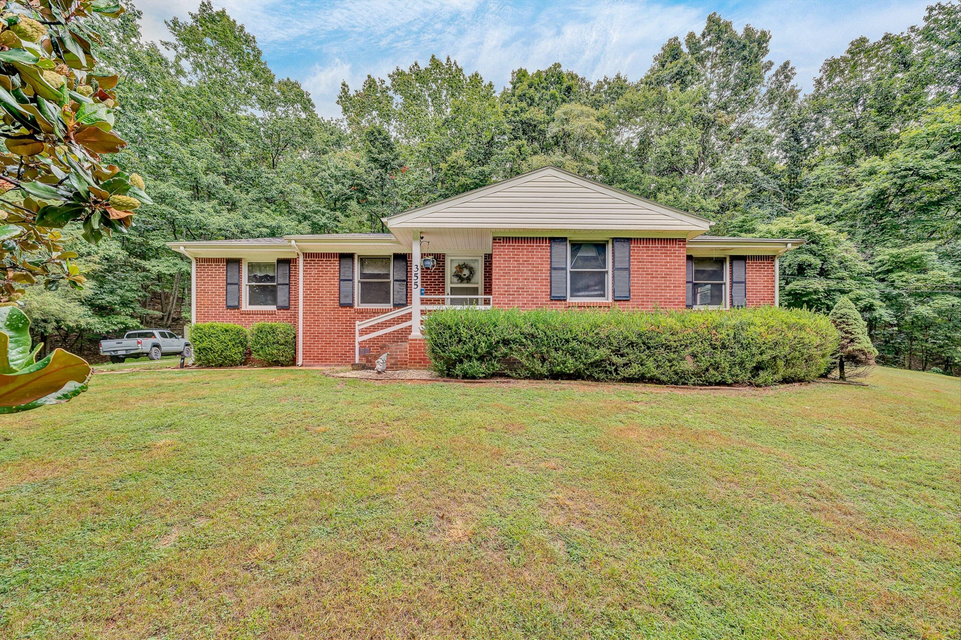355 Houston Mines RD