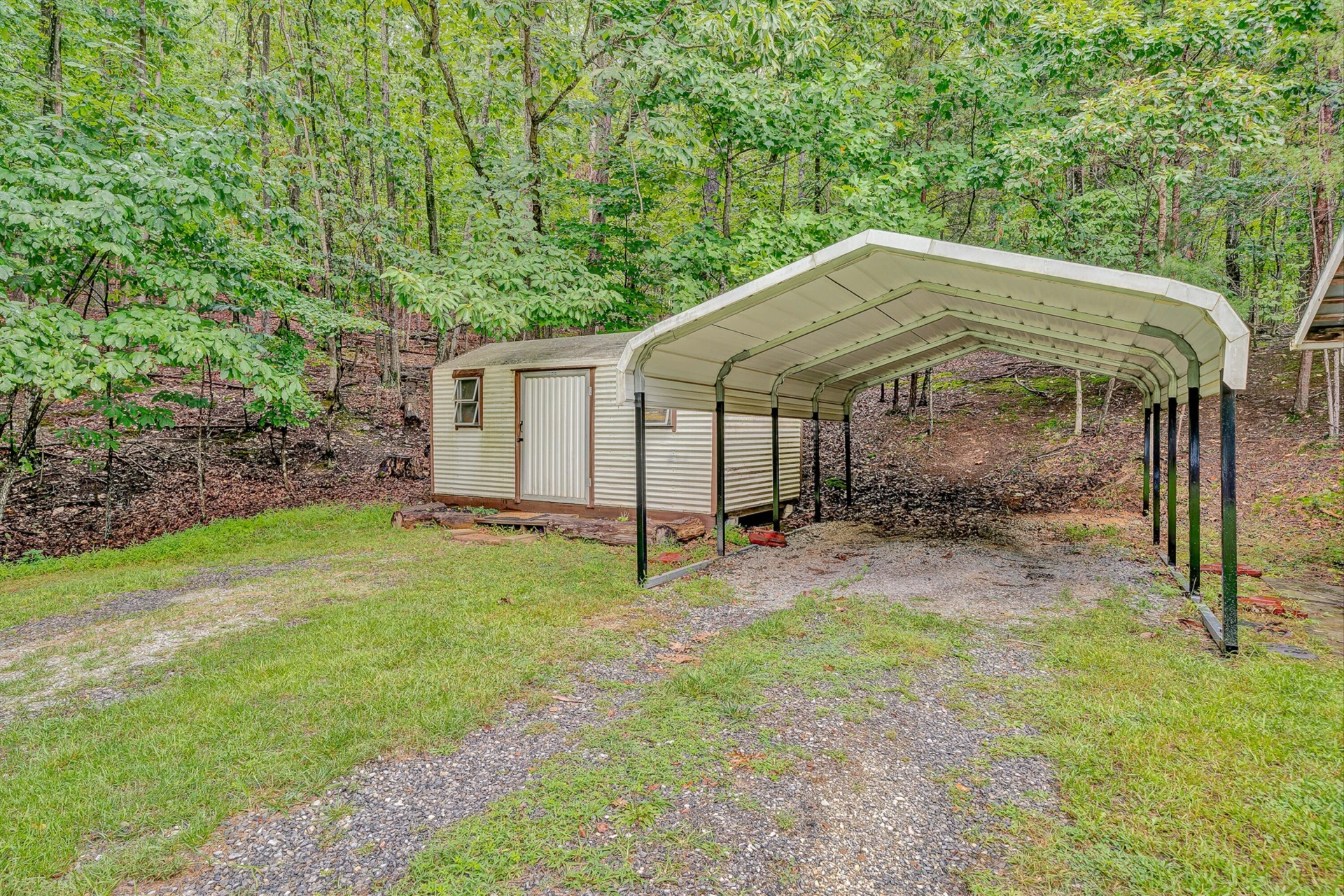 355 Houston Mines RD - Photo 26