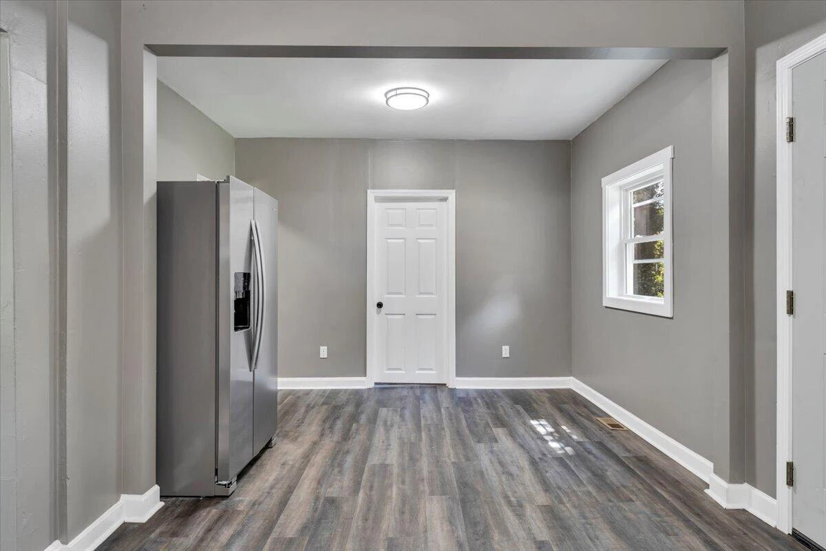 324 10th ST - Photo 11