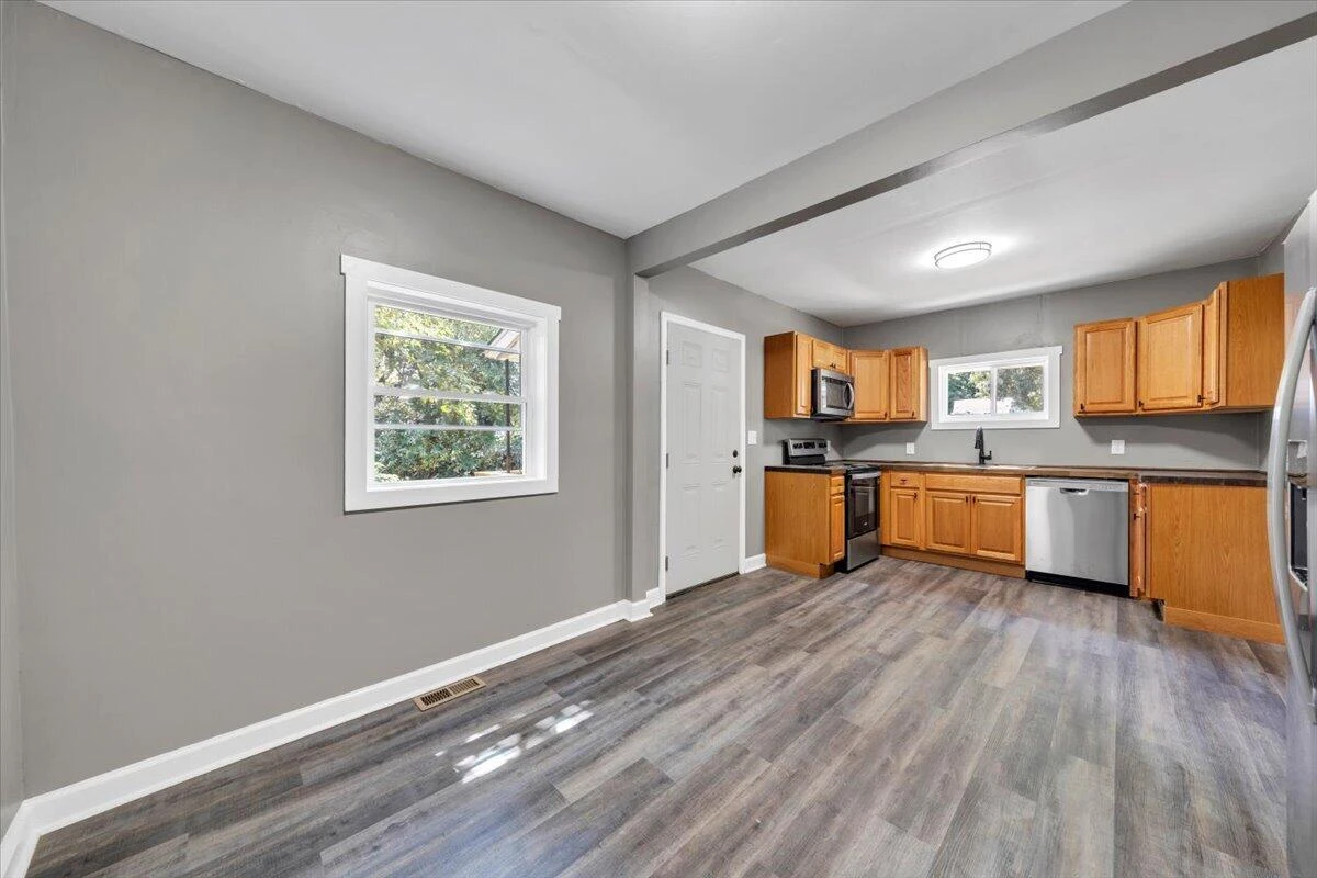 324 10th ST - Photo 17