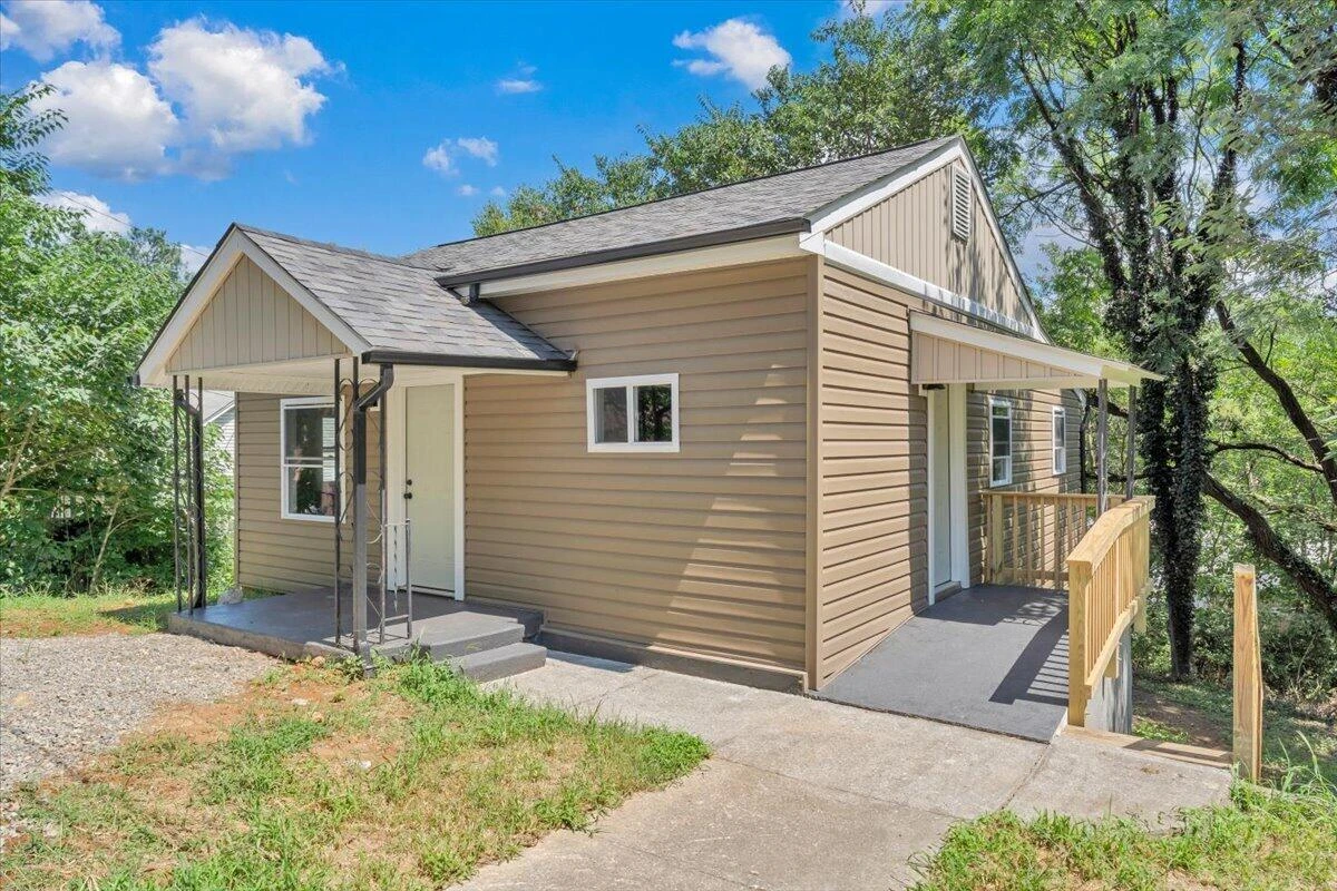 324 10th ST - Photo 24