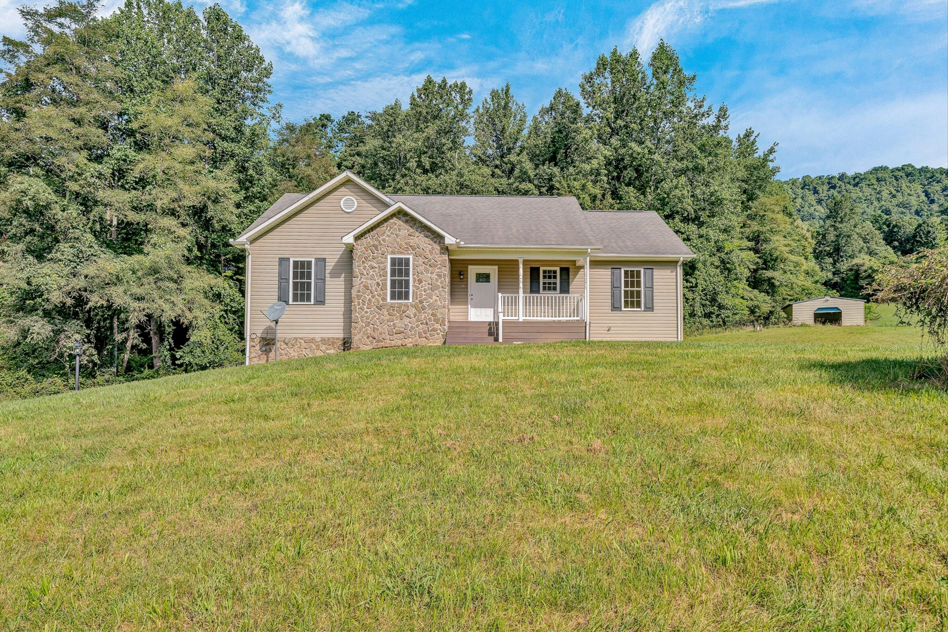 6267 Dillons Mill RD - Photo 2