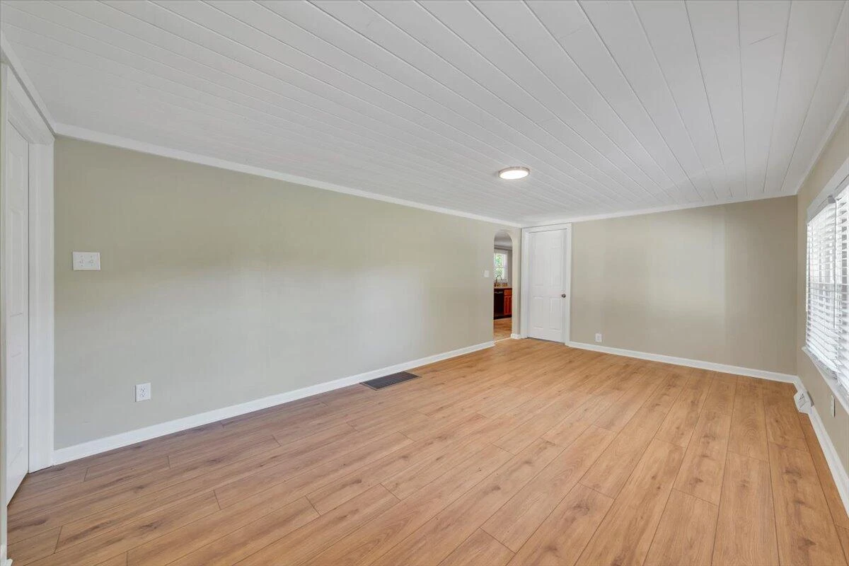 433 Dogwood Hill RD - Photo 3