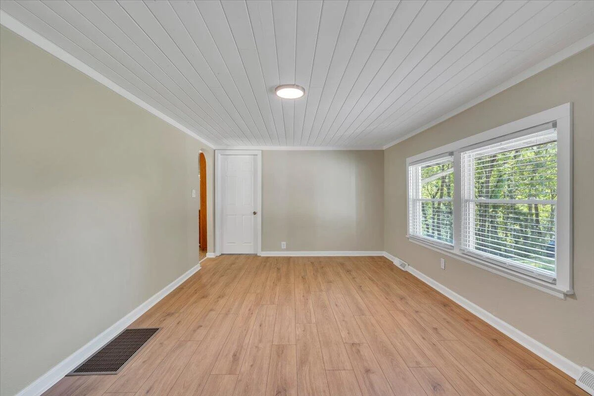 433 Dogwood Hill RD - Photo 4