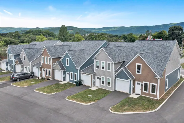 130-140 W Calhoun ST, Salem, VA, 24153