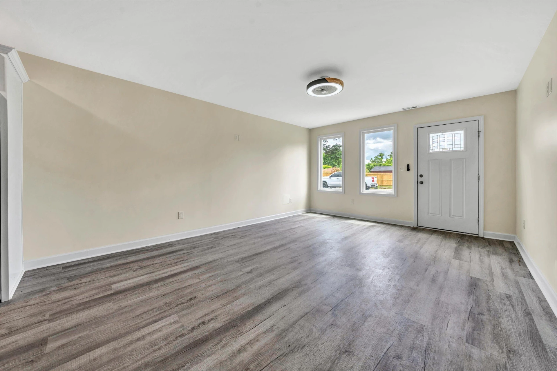 130-140 W Calhoun ST - Photo 11