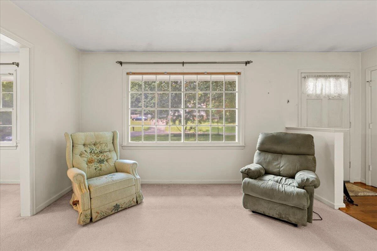 36 Cedarbrook LN - Photo 5